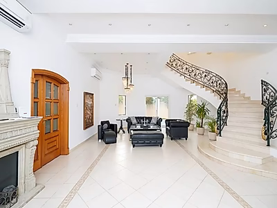  فيلا مستقلة فاخرة | مساحات واسعة | فرصة مميزة 