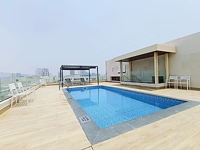 عرض خاص | شقة واسعة من 3 غرف نوم + غرفة خادمة شبه مفروشة