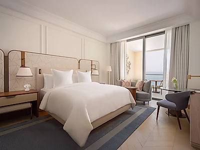 شقة فاخرة بغرفتي نوم + غرفة للخادمة | فور سيزونز ريزيدنس ذا بيرل | على شاطئ البحر | استثمار مثالي ومنزل لقضاء العطلات