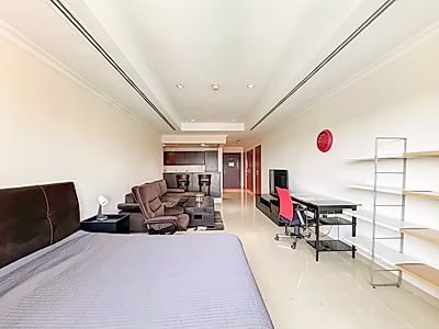 Chic Studio | Luxurious Amenities