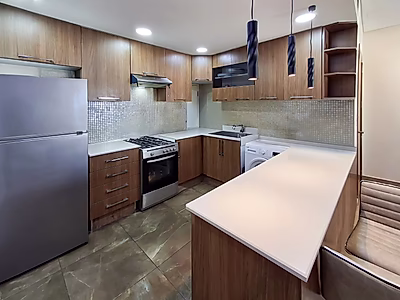 شقة فاخرة بغرفتين وصالة مع تراس في Al Erkyah City