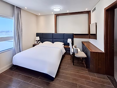 شقة فاخرة بغرفتين وصالة مع تراس في Al Erkyah City