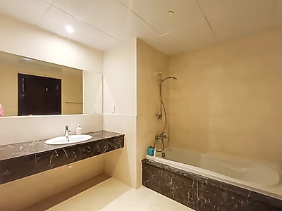 الخدمات مشمولة! | غرفة نوم واحدة مريحة ومفروشة | إطلالات خلابة! | بيرل