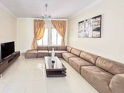 فيلا أنيقة بتشطيبات فاخرة