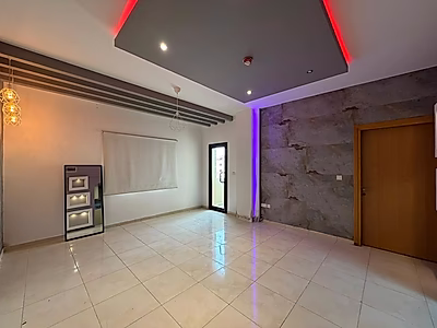 شقة رائعة من غرفة نوم واحدة | فوكس هيلز | غير مفروشة