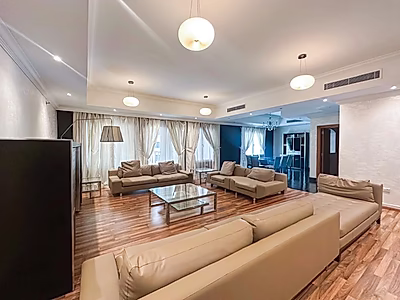 شقة مذهلة مكونة من 3 غرف نوم بتشطيبات فاخرة راقية