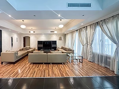 شقة مذهلة مكونة من 3 غرف نوم بتشطيبات فاخرة راقية