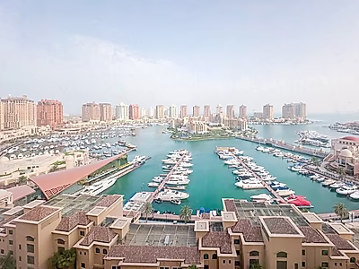 شقة مذهلة مكونة من 3 غرف نوم بتشطيبات فاخرة راقية