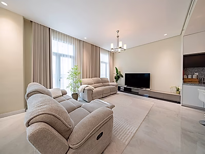 PAYMENT PLAN | Renovated | Sea view Furnished 2 + Maid | The Pearl