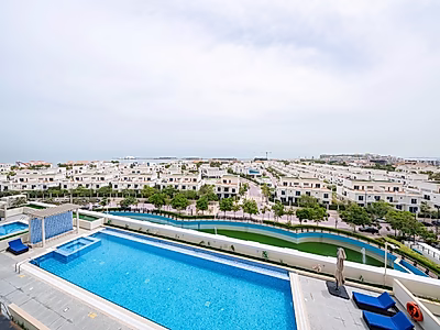 PAYMENT PLAN | Renovated | Sea view Furnished 2 + Maid | The Pearl