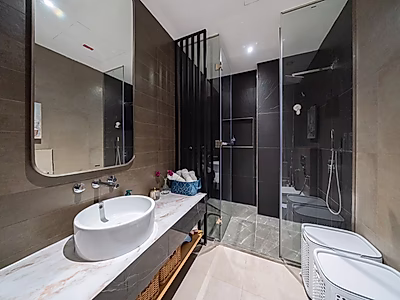 PAYMENT PLAN | Renovated | Sea view Furnished 2 + Maid | The Pearl