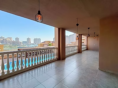 إطلالة كاملة على المرسى، غرفتي نوم | تصميم واسع | شرفة بإطلالة خلابة