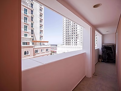 LUXURY 2-BEDROOM IN VIVA BAHRIYA | SPACIOUS BALCONY | WATERFRONT