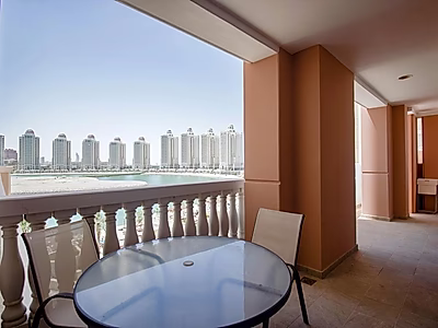 LUXURY 2-BEDROOM IN VIVA BAHRIYA | SPACIOUS BALCONY | WATERFRONT