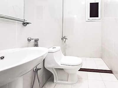 ملاذ عصري بغرفتين | مثالي للعائلات