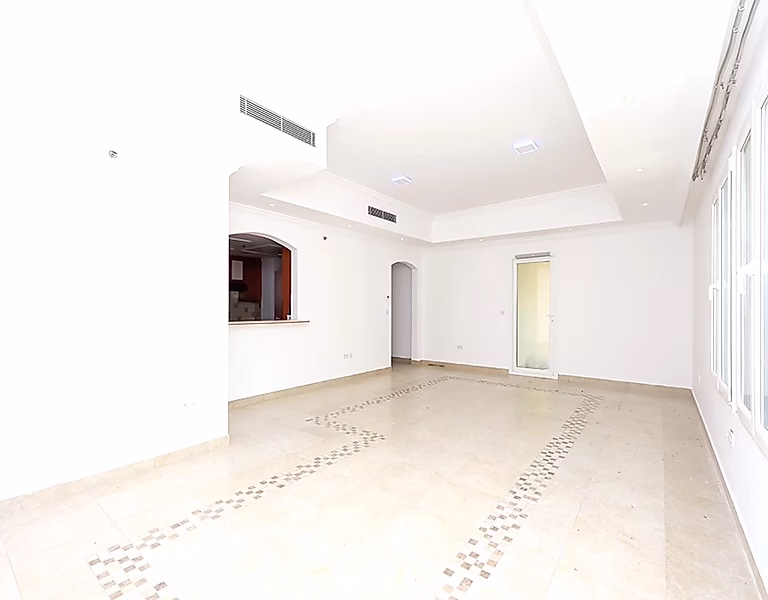 DISTRESSED DEAL! 3 + MAID FULL MARINA VIEW | BEST PRICE IN THE MARKET - Photo 2