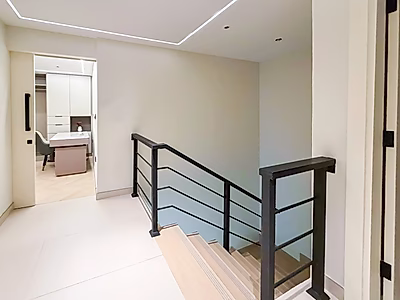 دوبلكس فاخر للبيع | فوكس هيلز، مدينة لوسيل