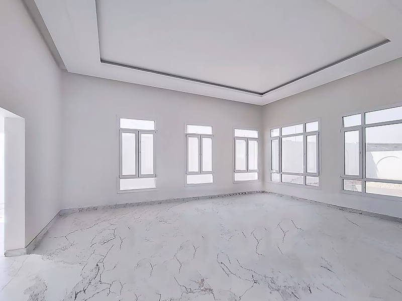 Exquisite 7+ Bedroom Detached Villa | Luxury Living - Photo 12