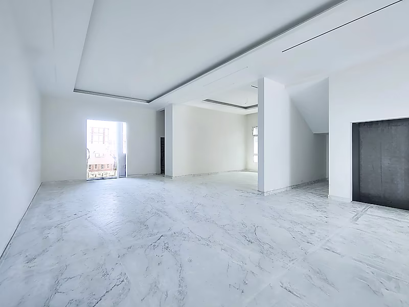 Exquisite 7+ Bedroom Detached Villa | Luxury Living - Photo 17