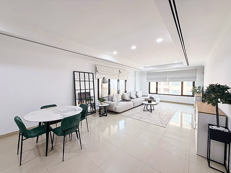 1BR+OFFICE CONVERTED INTO 2BR | HIGH FLOOR | PARTIAL MARINA & SEA VIEWS | PORTO ARABIA - Photo 4