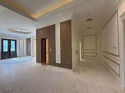 فيلا فاخرة ٧ غرف نوم + خادمة مع مسبح | معيشة واسعة وأنيقة في لوسيل