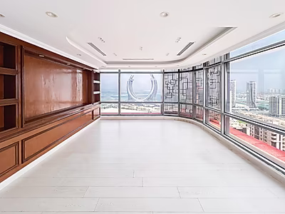 مكتب فاخر بمساحة 175 متر مربع مرسى لوسيل