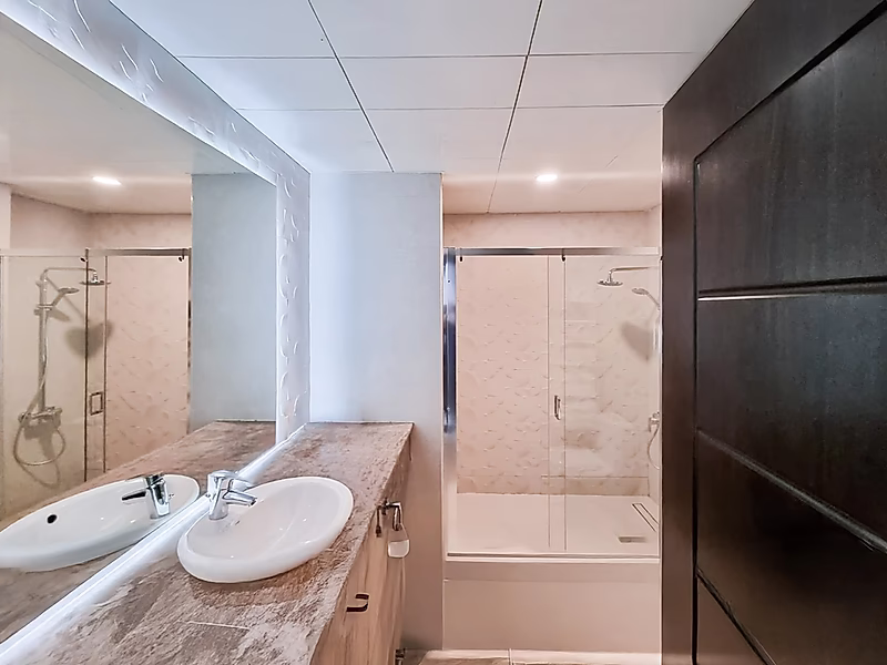 LUXURY 2-BEDROOM APARTMENT | PORTO ARABIA - Photo 11