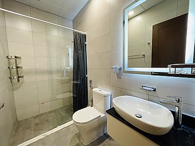 Luxury 2BR Fully Furnished | Pool & BBQ | Close to Lusail Marina