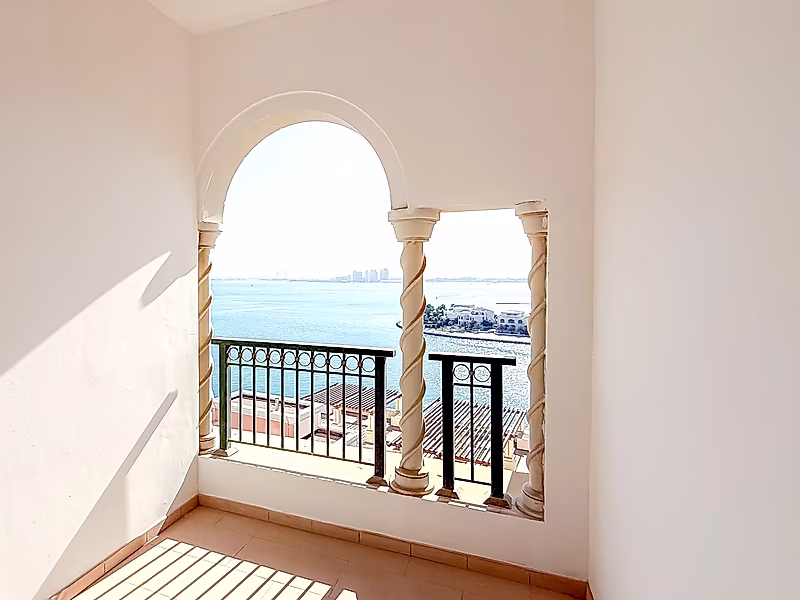 WAKE UP TO WATERFRONT VIEW WITH COZY STUDIO | VIVA BAHRIYA - Photo 5