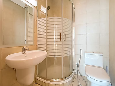 فرصة تملك حر: شقة فاخرة مفروشة بالكامل في لقطيفية مع سند ملكية جاهز