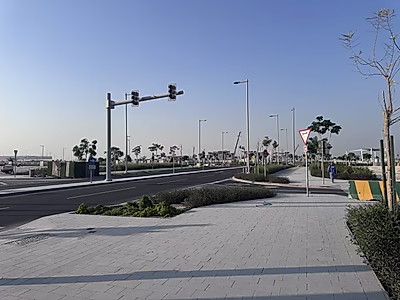 أرض في لوسيل هزوم لبناء فيلا | فرصة كبيرة لا تُفوَّت