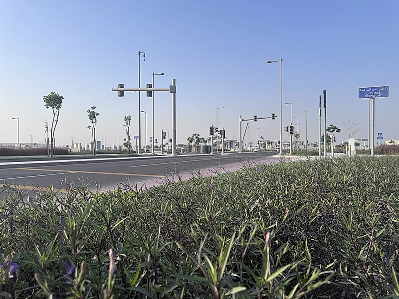 أرض في لوسيل هزوم لبناء فيلا | فرصة كبيرة لا تُفوَّت - Photo 5