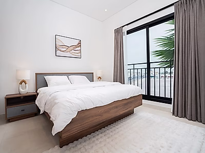 فيلا عائلية أنيقة 6 غرف نوم في مجمع آمن | جاهزة للسكن