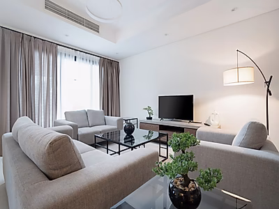 فيلا عائلية أنيقة 6 غرف نوم في مجمع آمن | جاهزة للسكن