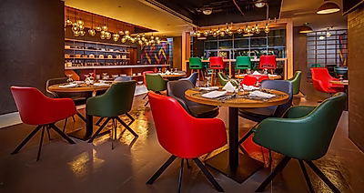 شقة فندقية فاخرة 1 غرفة نوم وصالة مع جميع الفواتير مشمولة