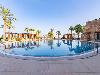 شقة فاخرة من غرفتي نوم للإيجار في الخليج الغربي – أسلوب حياة عصري في موقع متميز