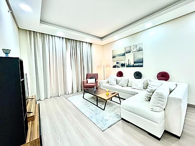 شقة غرفتي نوم مفروشة بالكامل في لوسيل – إركية | شرفة | مسبح وصالة رياضية