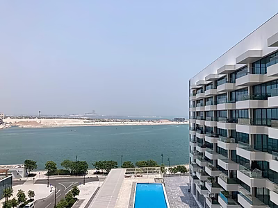 SEA VIEWS! LUXURIOUS 1-BR APARTMENT WITH AMAZING FINISHES