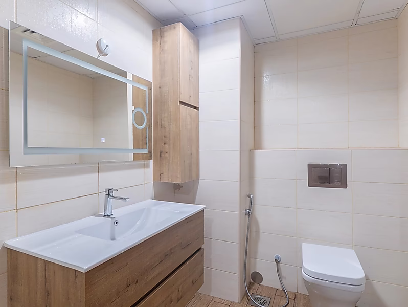 SEA VIEWS! LUXURIOUS 1-BR APARTMENT WITH AMAZING FINISHES - Photo 9