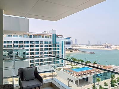 SEA VIEWS! LUXURIOUS 1-BR APARTMENT WITH AMAZING FINISHES
