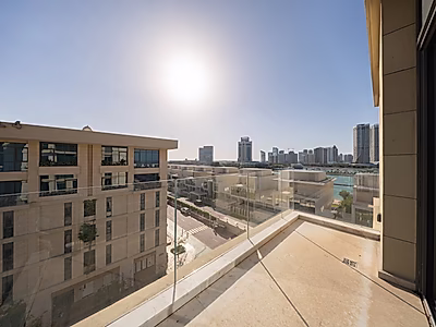 دوبلكس بنظام التملك الحر مع مصعد | إطلالة بحرية جزئية | خطة سداد