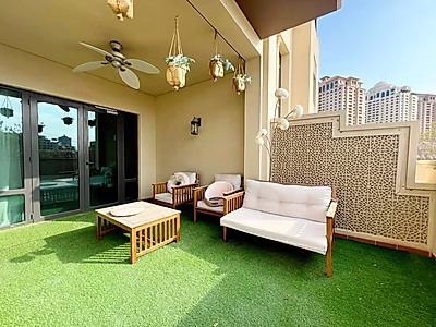 تاون هاوس من غرفتي نوم مفروش بالكامل مع شرفة خاصة مغطاة | بورتو أرابيا