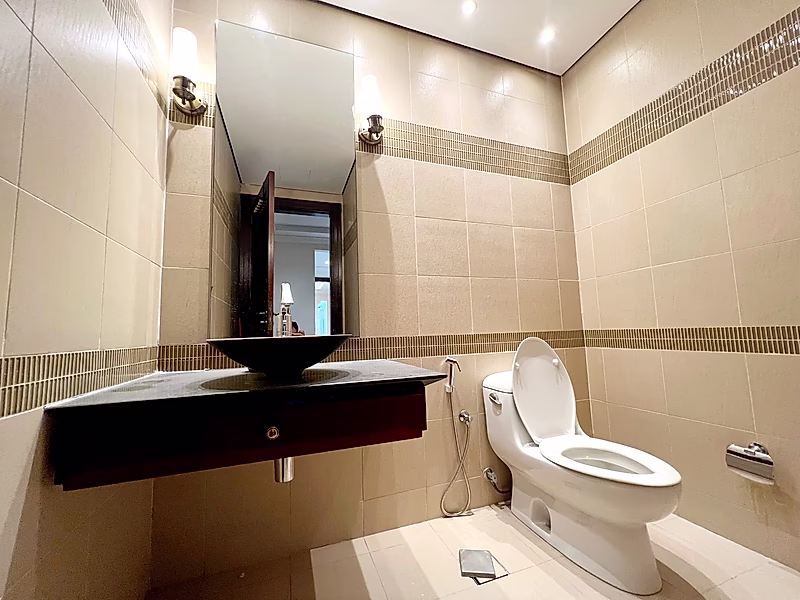 ELEGANTLY STYLED! 2-BR TOWNHOUSE WITH PRIVATE BALCONY | PORTO - Photo 9