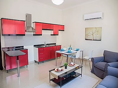 فيلا فاخرة مكونة من 5 غرف نوم | دفع نقدي فوري | ملكية حرة