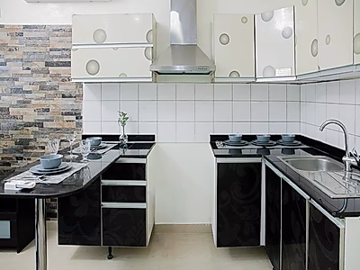 فيلا فاخرة مكونة من 5 غرف نوم | دفع نقدي فوري | ملكية حرة