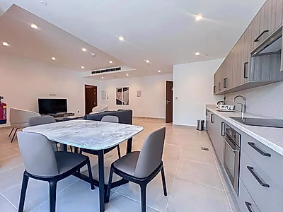 شقة أنيقة بغرفة نوم واحدة مع لمسة فاخرة