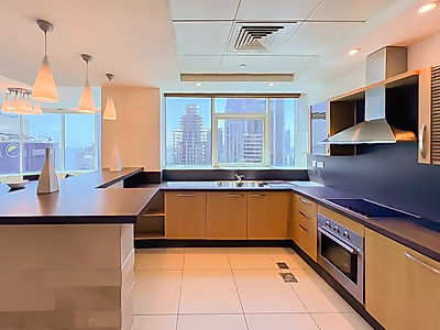 شقة 3 غرف نوم مفروشة في خليج الغرب | تشمل الخدمات