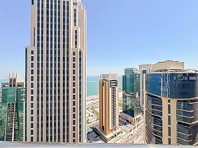 شقة 3 غرف نوم مفروشة في خليج الغرب | تشمل الخدمات