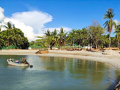 عقار خاص على بحيرة | أرض شاطئية حصرية في تايلاند في قلب أرخبيل استوائي