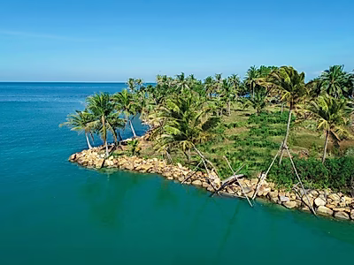 عقار خاص على بحيرة | أرض شاطئية حصرية في تايلاند في قلب أرخبيل استوائي